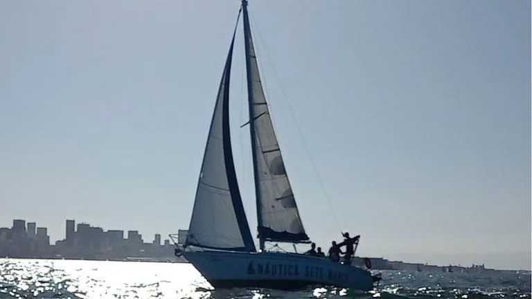 9.9m Rio de Janeiro Boat Hire