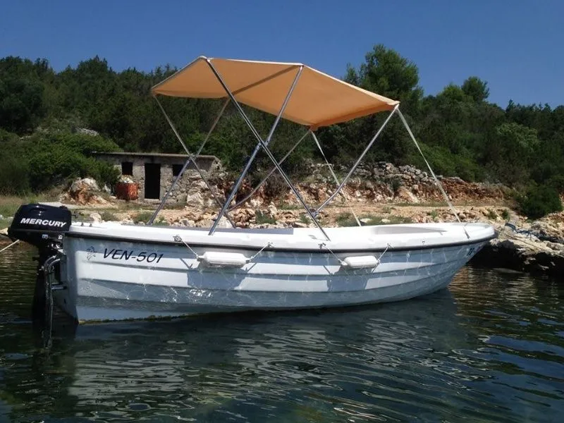 4.99m Marina Motor Boat Hire