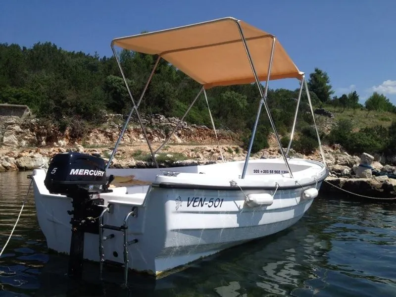 No Name Charter Boat