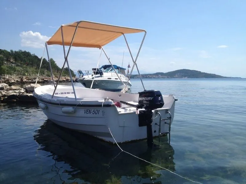 4.99m Marina Motor Boat Hire