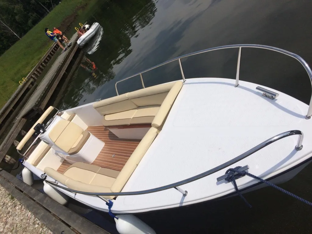 Charter a 6.3m Motor Boat Venice Holiday in Bogaczewo