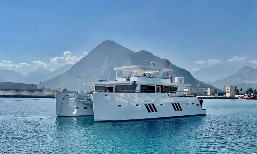 Inka Charter Boat