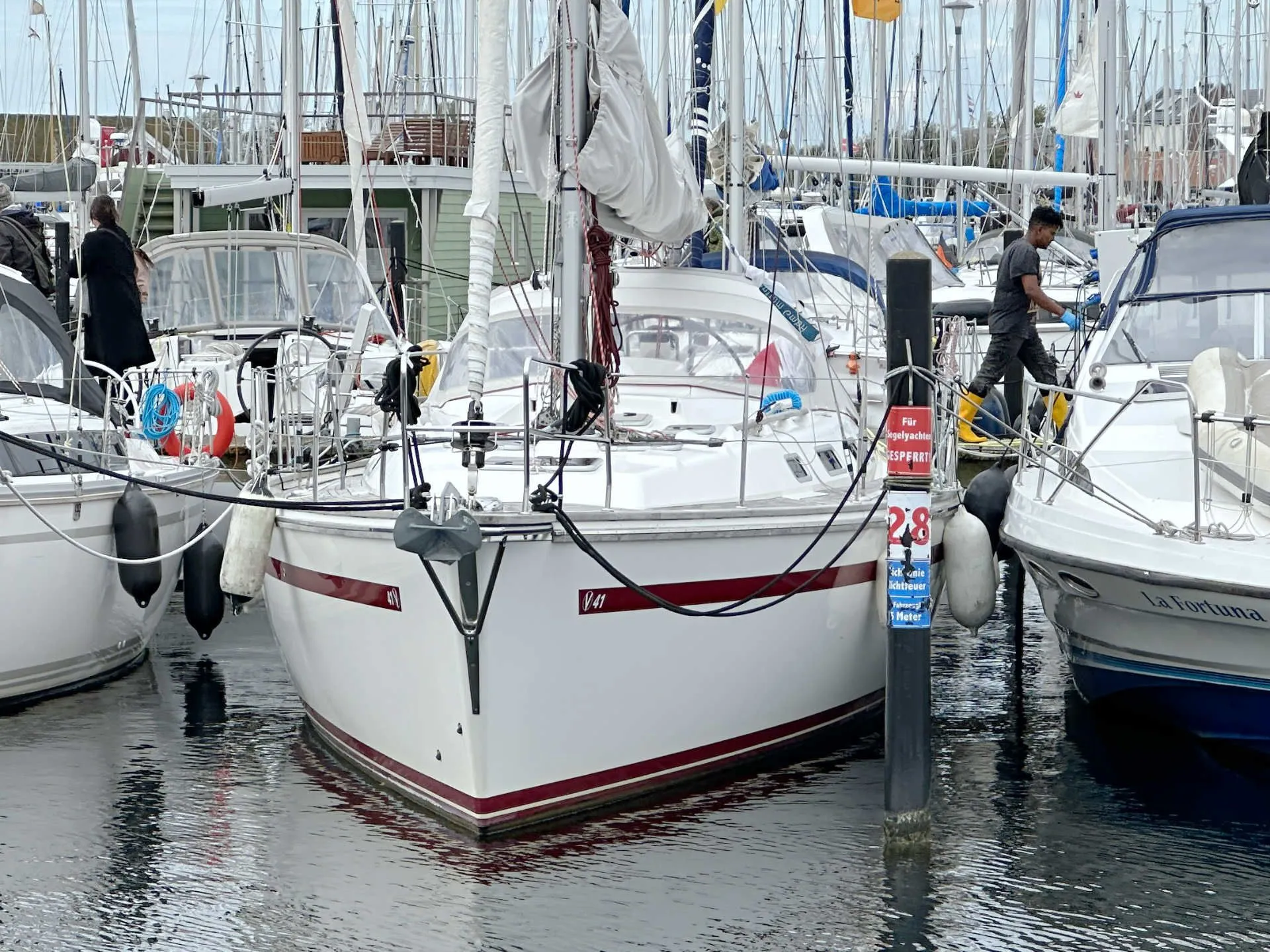 Rent a 12.45m Vilm 41 CR Sailing Yacht in Barth