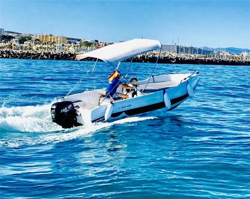 Yedra Charter Boat