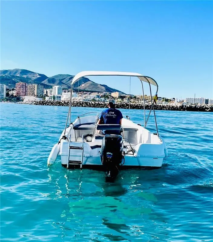 Yedra Charter Boat