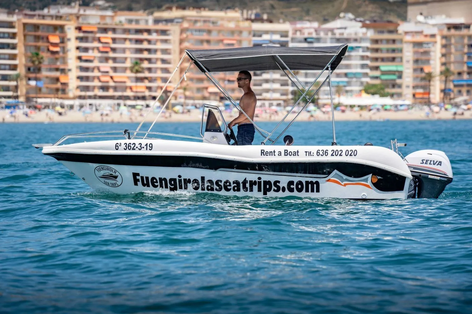 Explore Fuengirola on a 5m Voraz 500 Motor Boat Rental