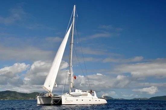 Charter a 17.67m Catamaran in Saint Thomas