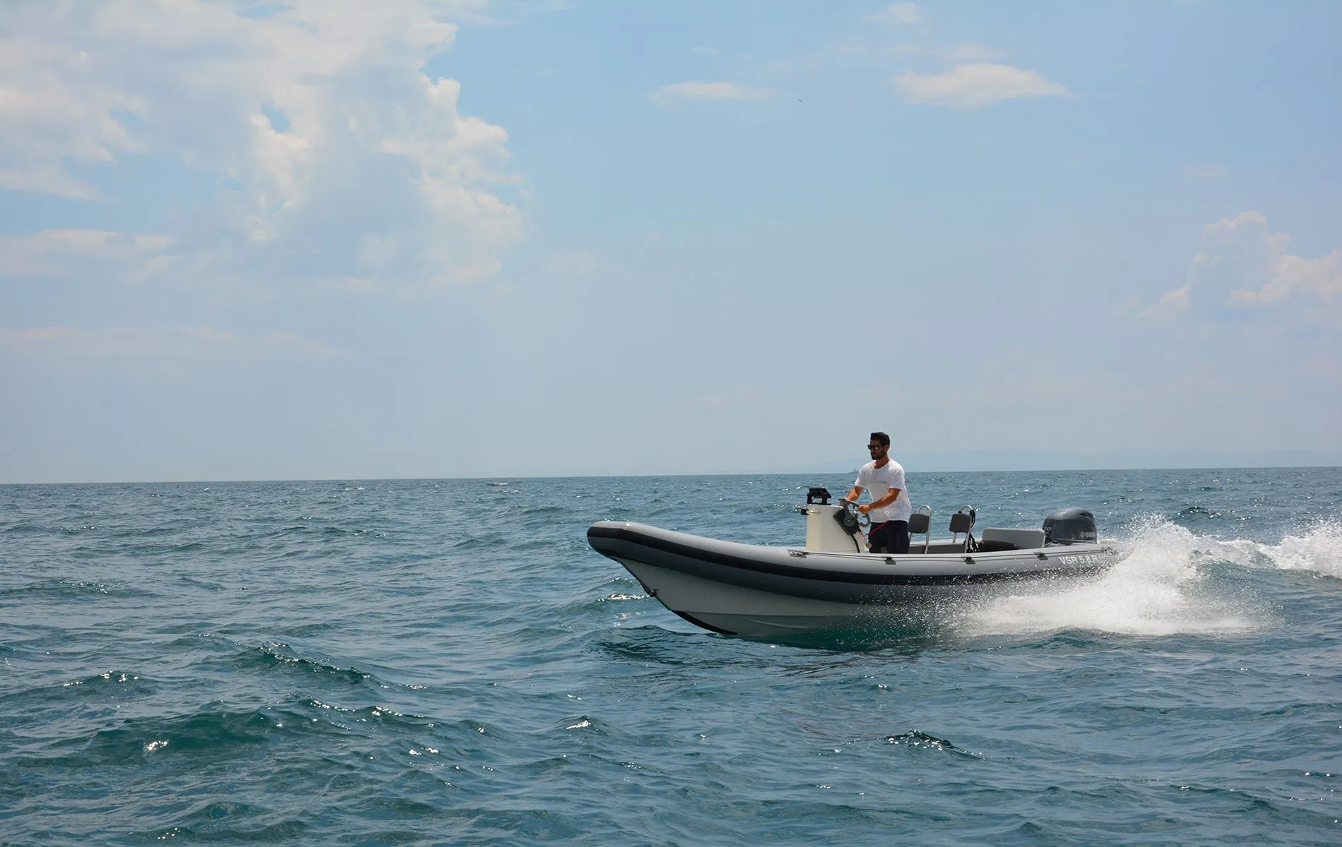 Kallivez Charter Boat