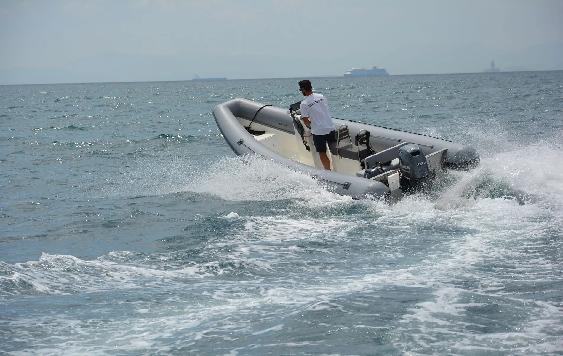 Rent a 5.8m Motor Boat in Porto Heli