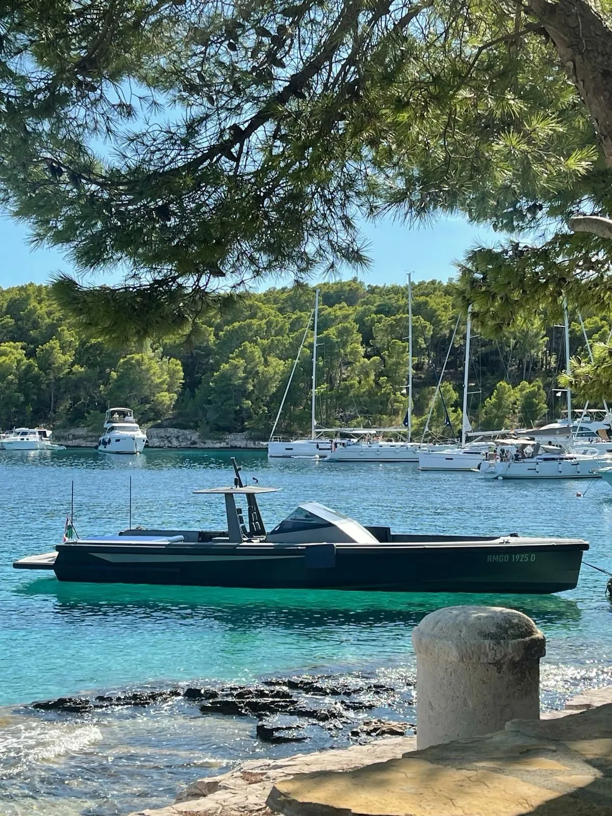 Rent a 13.54m Motor Boat in Kastela