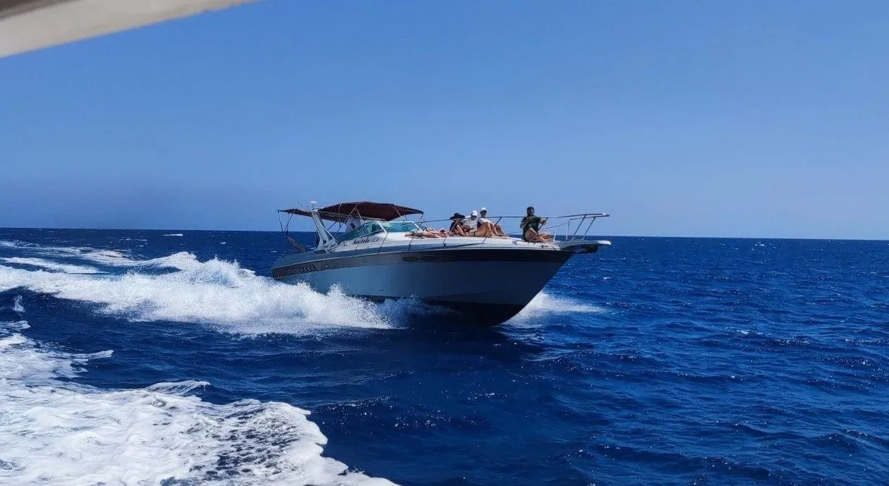 Kastelo Charter Boat