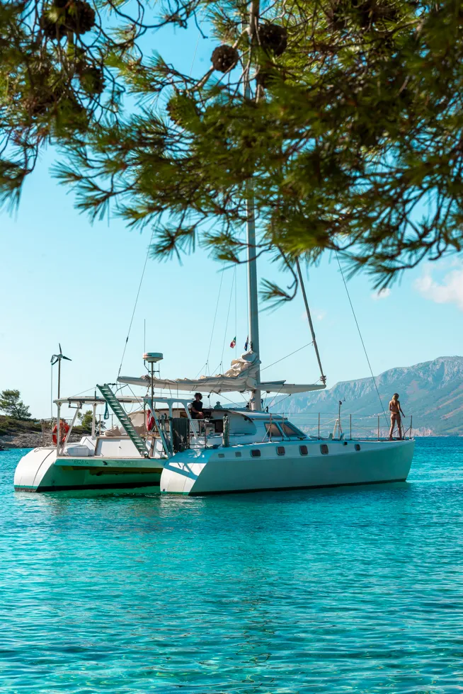 14.14m Medulin West Yacht Shangri La Nova 47 Catamaran Hire