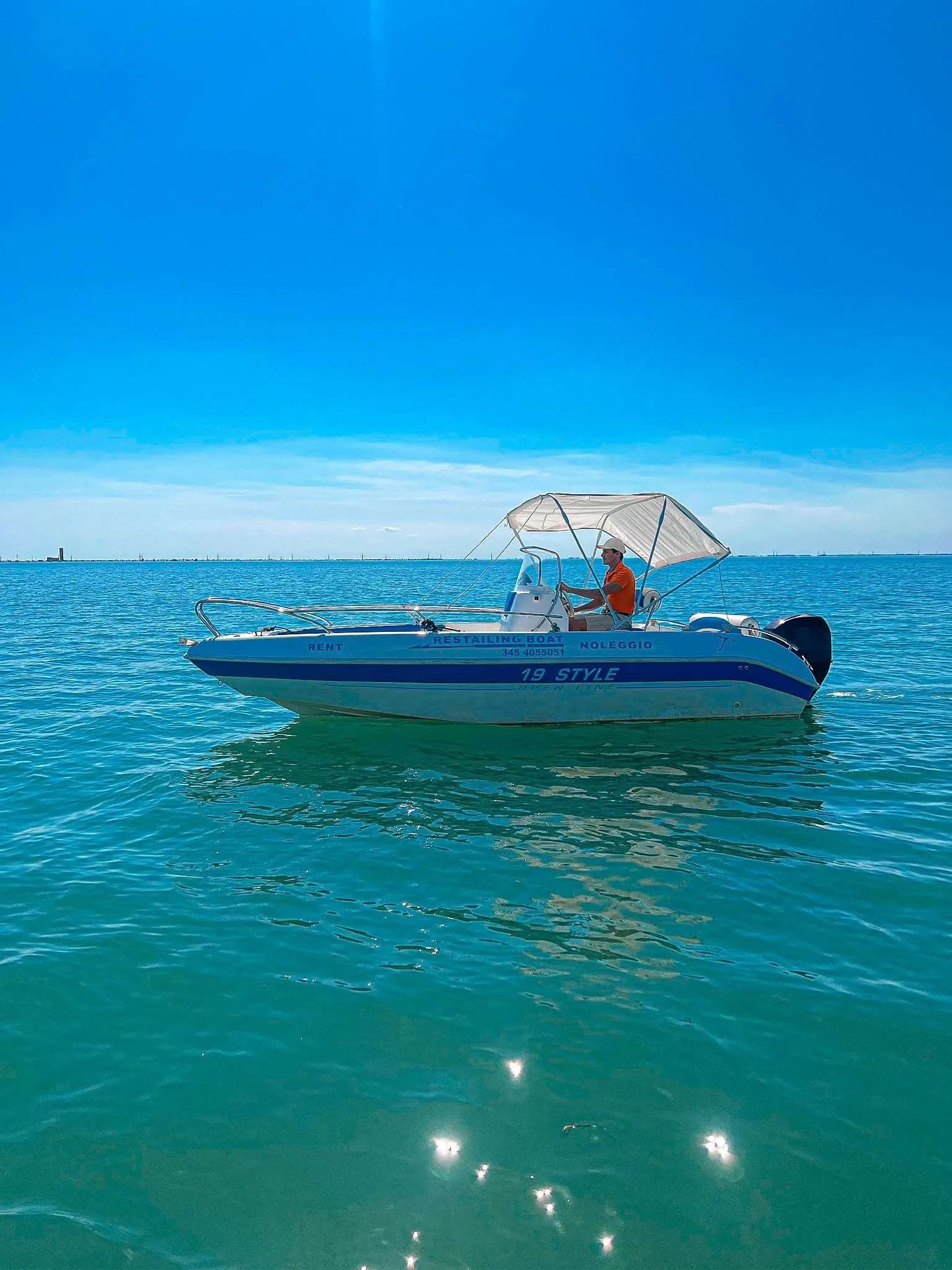 Charter a 5.8m Yacht and Co Style 19 in Venice