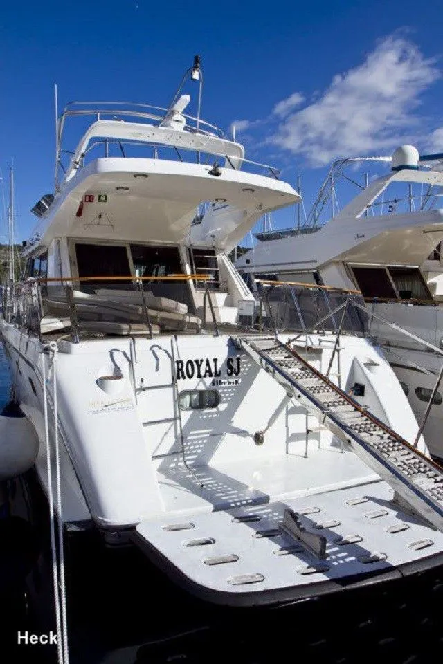 Чартер Royal - 3