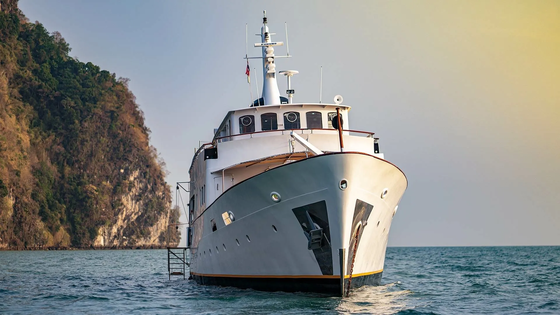 Camara C Charter Boat