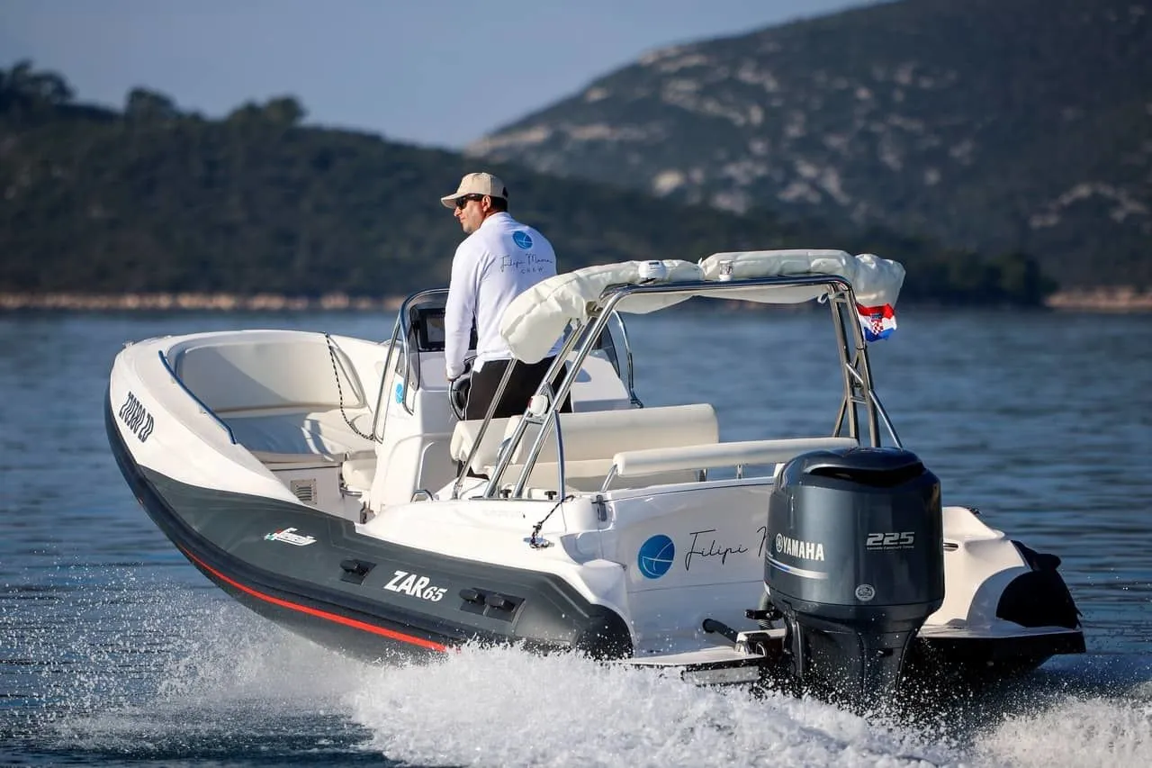 ZAR 65XL Charter Boat