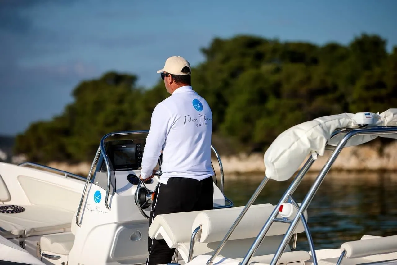 ZAR 65XL Charter Boat
