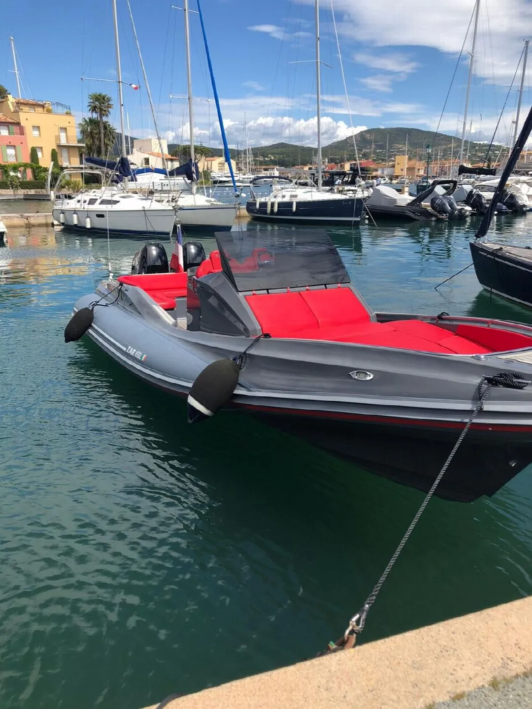 8.5m Grimaud Motor Boat Zar 85 Hire