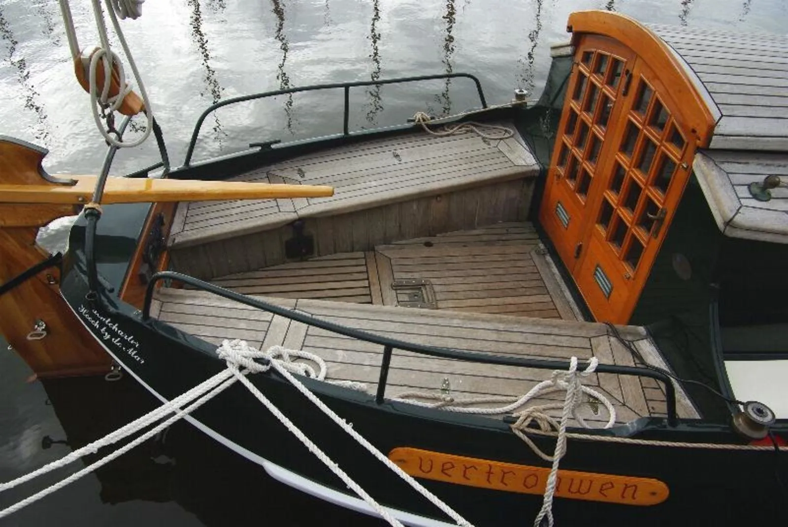 Rent a 8m Zeeuwse Schouw 8 in Heeg