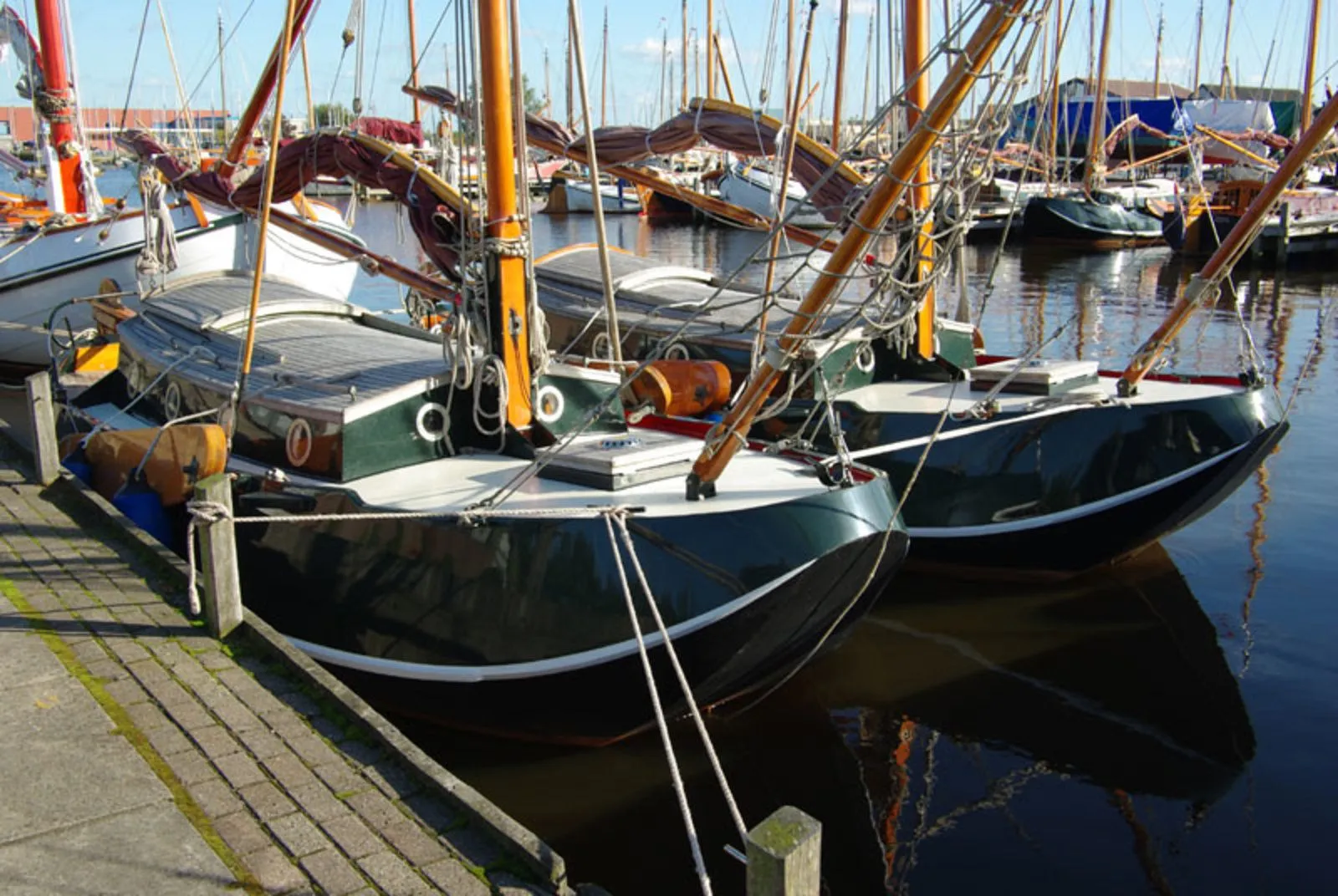 Weer & Wind Charter Boat