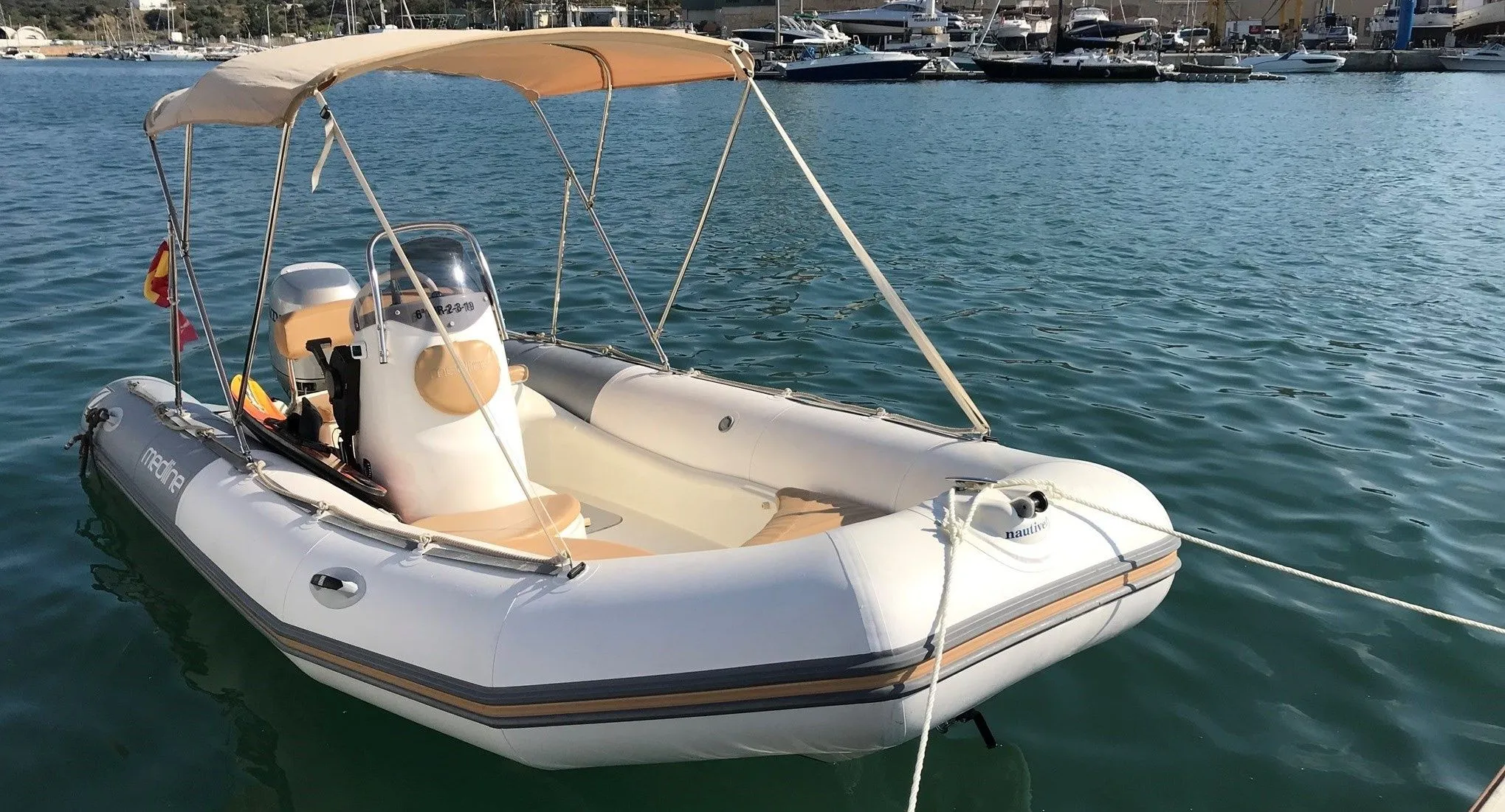 5m Mahón Boat Hire