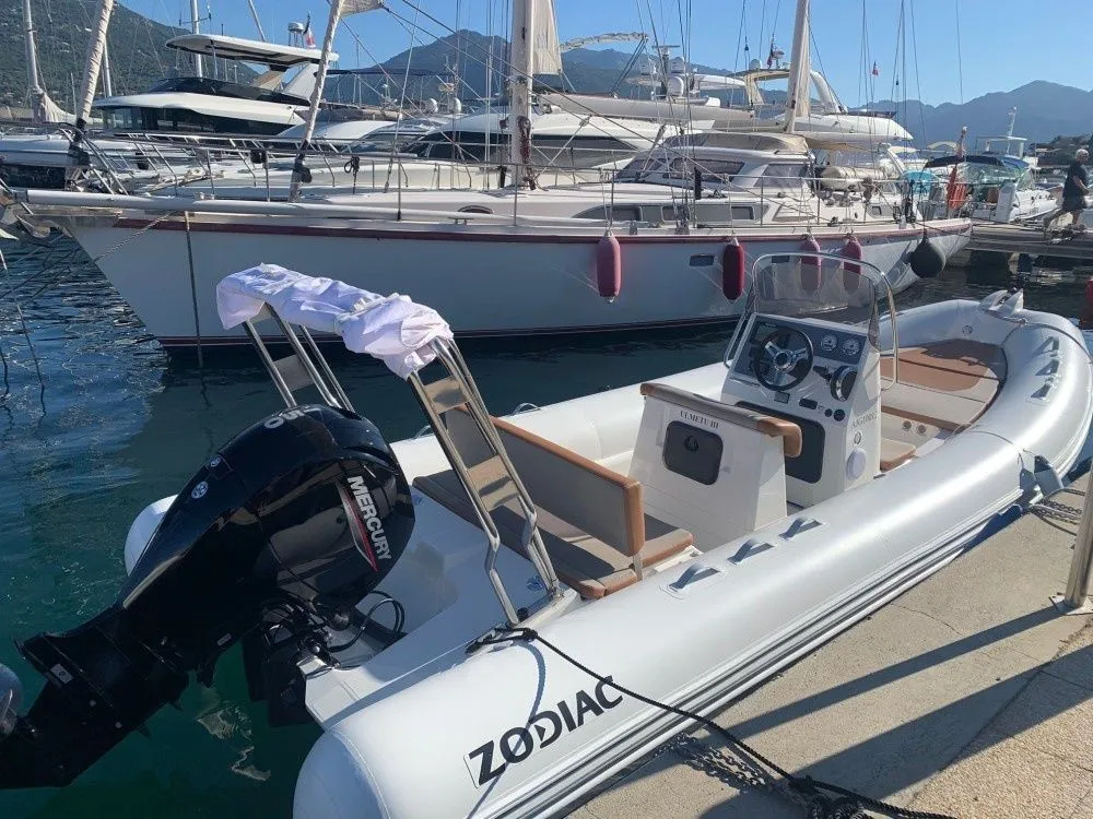 Chriss Charter Boat