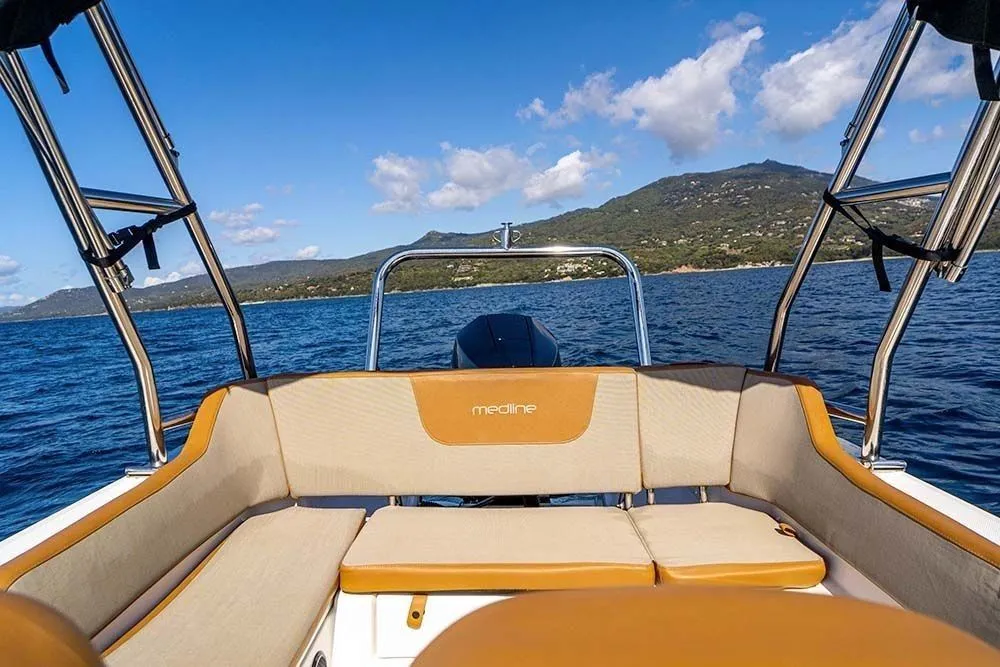 Ulmetu 6 Charter Boat