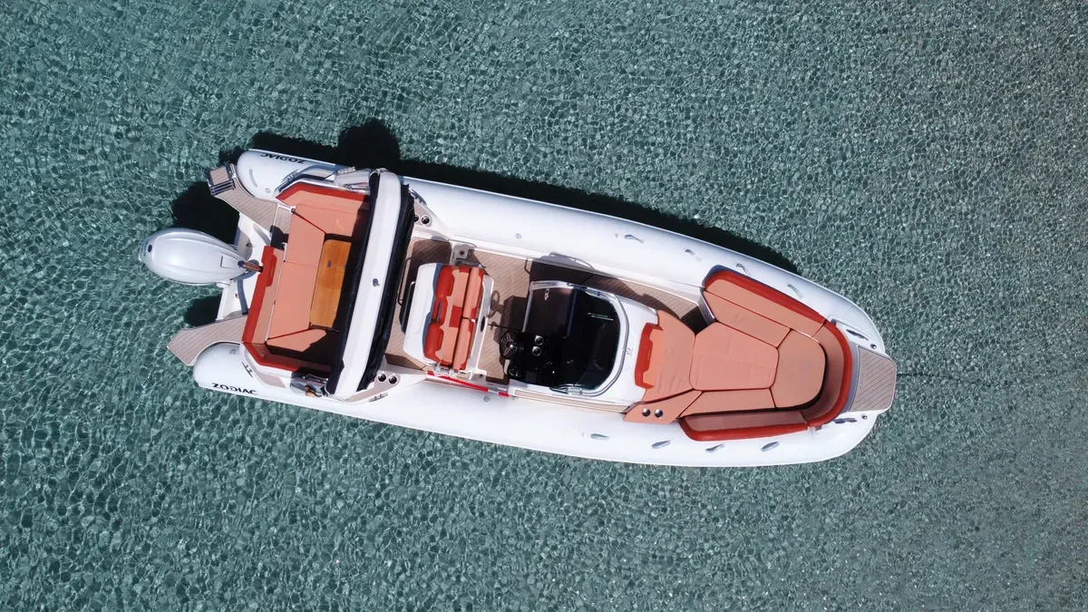 Charter a 9m Zodiac Medline 9 Motor Boat in Hyeres