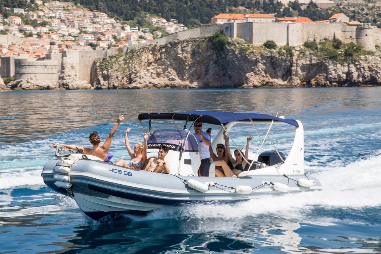 Explore Dubrovnik on a 7.3m Rental Boat
