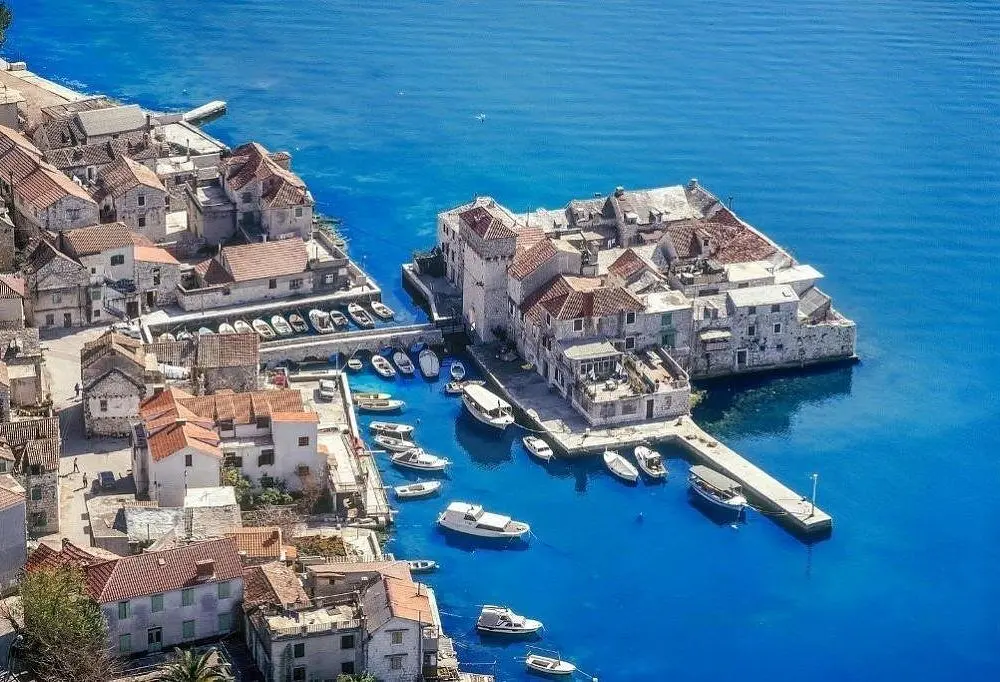 Kastela